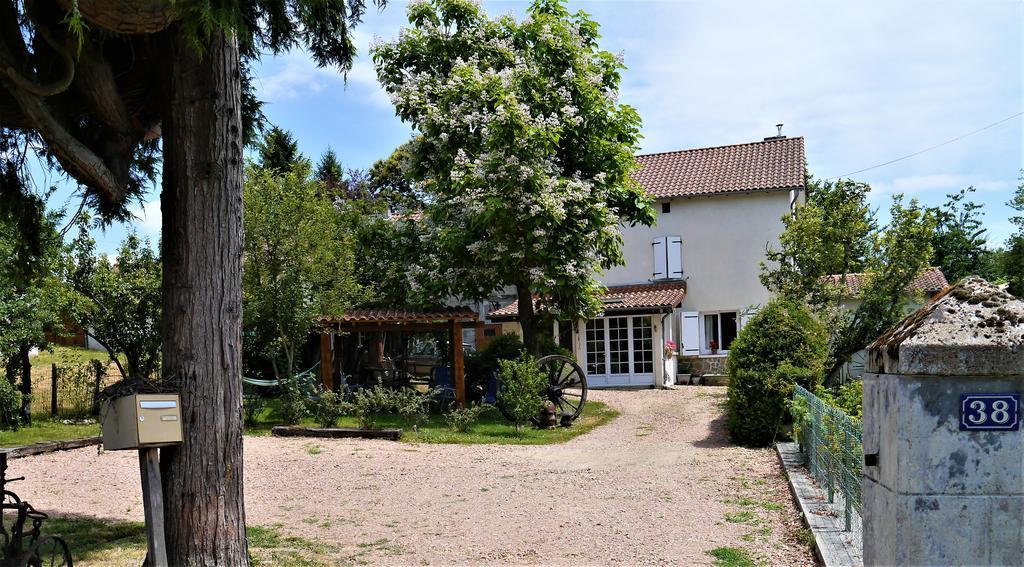 Ajjana Chambres D'Hotes Saint-Saud-Lacoussière Εξωτερικό φωτογραφία